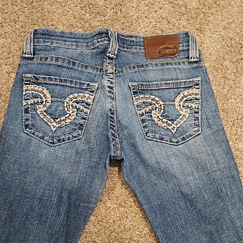 Blue Women's Jeans with Embroidered Pockets